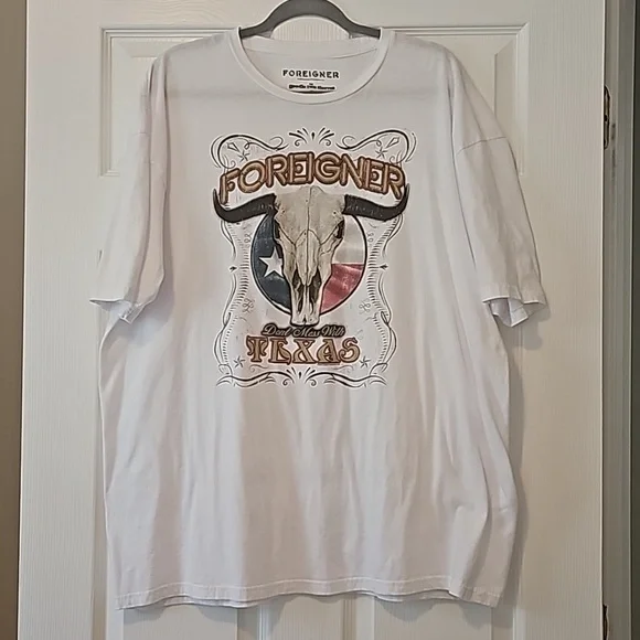 FOREIGNER band tee by goody two sleeves  x Maurice's white ss graphic, Size XXL - Picture 9 of 11